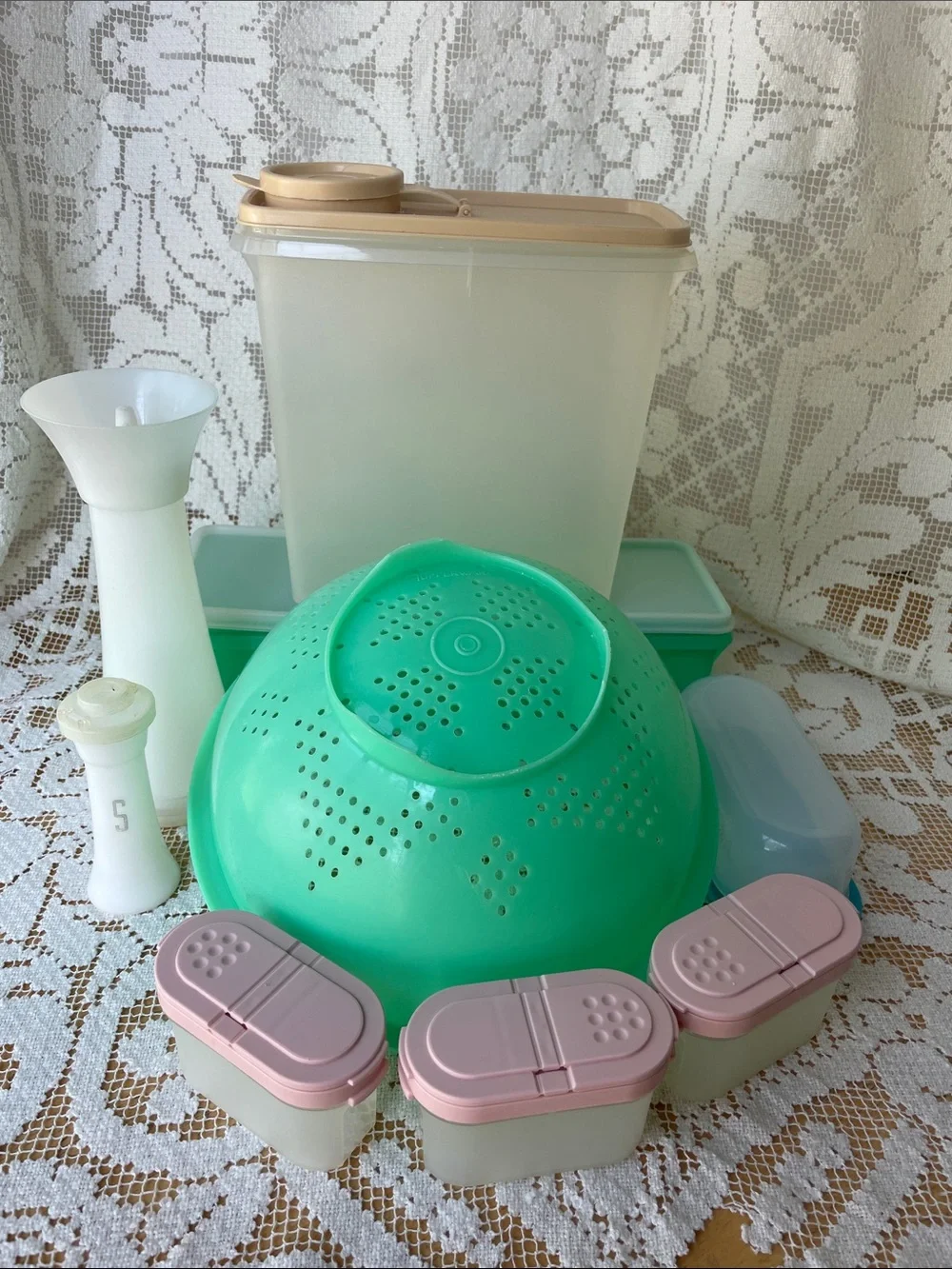 Green Plastic Colander with Pink-Lidded Storage Set